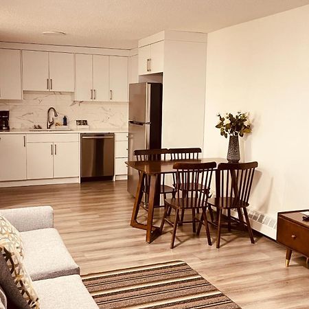 #202 Cozy Mountain View 2 Bedrooms In Dt Canmore Dış mekan fotoğraf