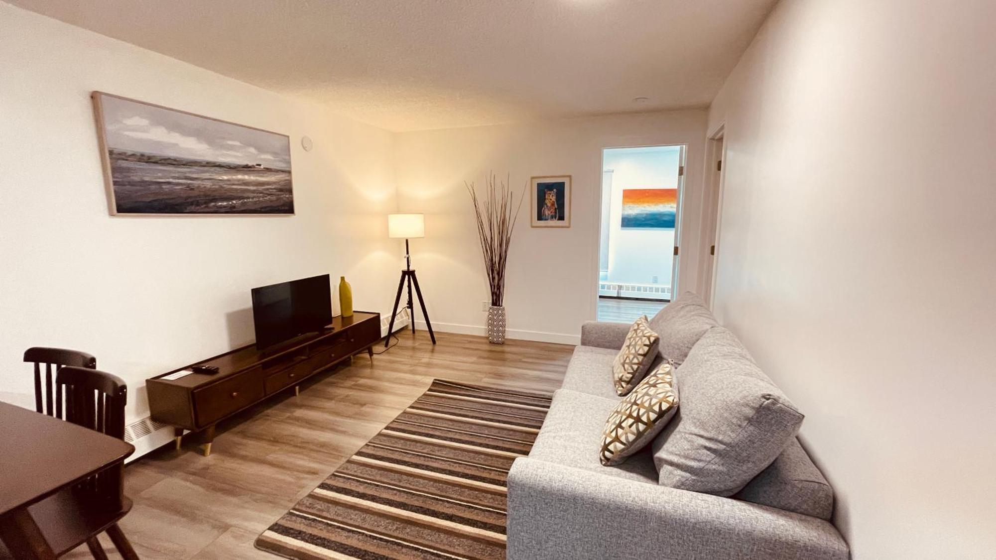 #202 Cozy Mountain View 2 Bedrooms In Dt Canmore Dış mekan fotoğraf