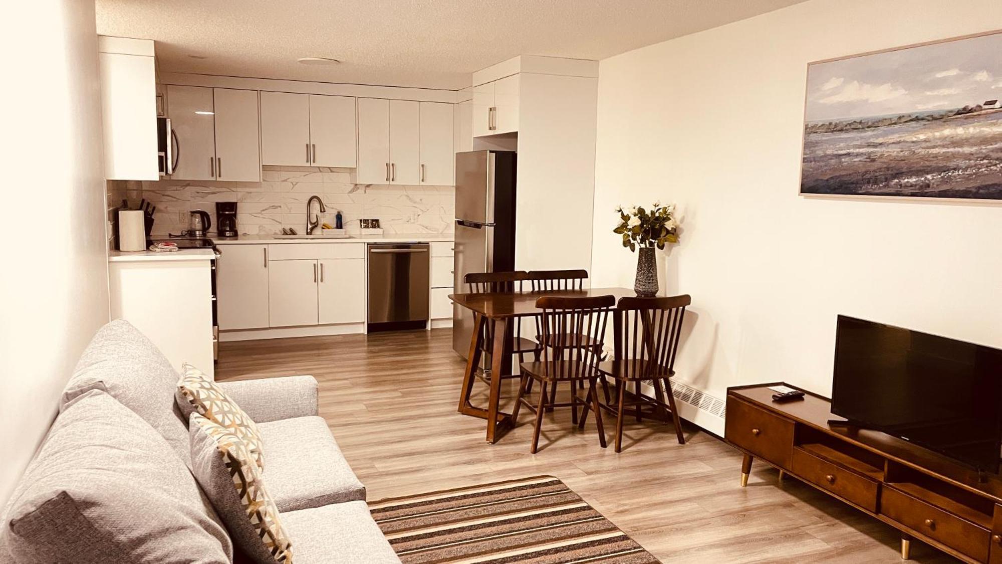 #202 Cozy Mountain View 2 Bedrooms In Dt Canmore Dış mekan fotoğraf